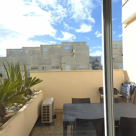 Appartamento Avec Terrasse En Front De